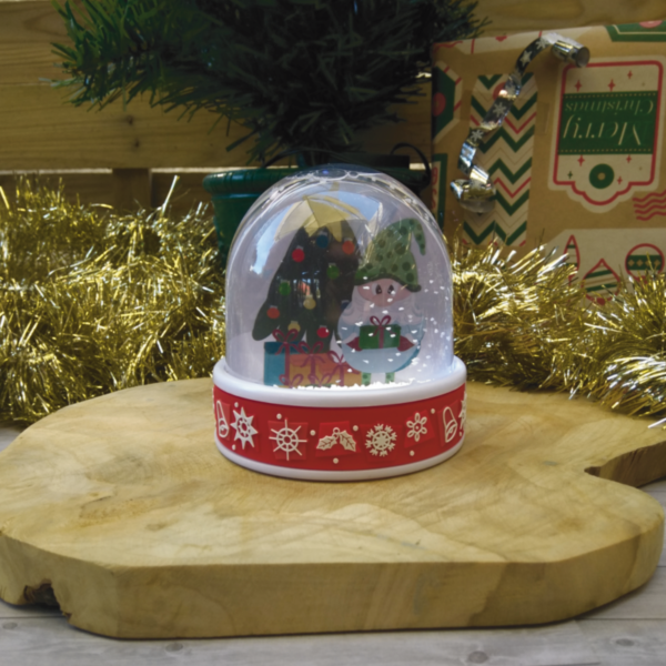 Laissez la magie de Noël réchauffer le cœur de votre famille avec la boule à neige !