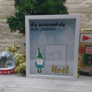 Dans l’entrée ou près du sapin, ce joli cadre fera tout son effet. Mon premier noël