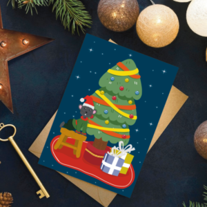 La carte de Noël "Souris et Sapin Scintillant" offre une manière charmante et festive de partager vos vœux pour la saison.